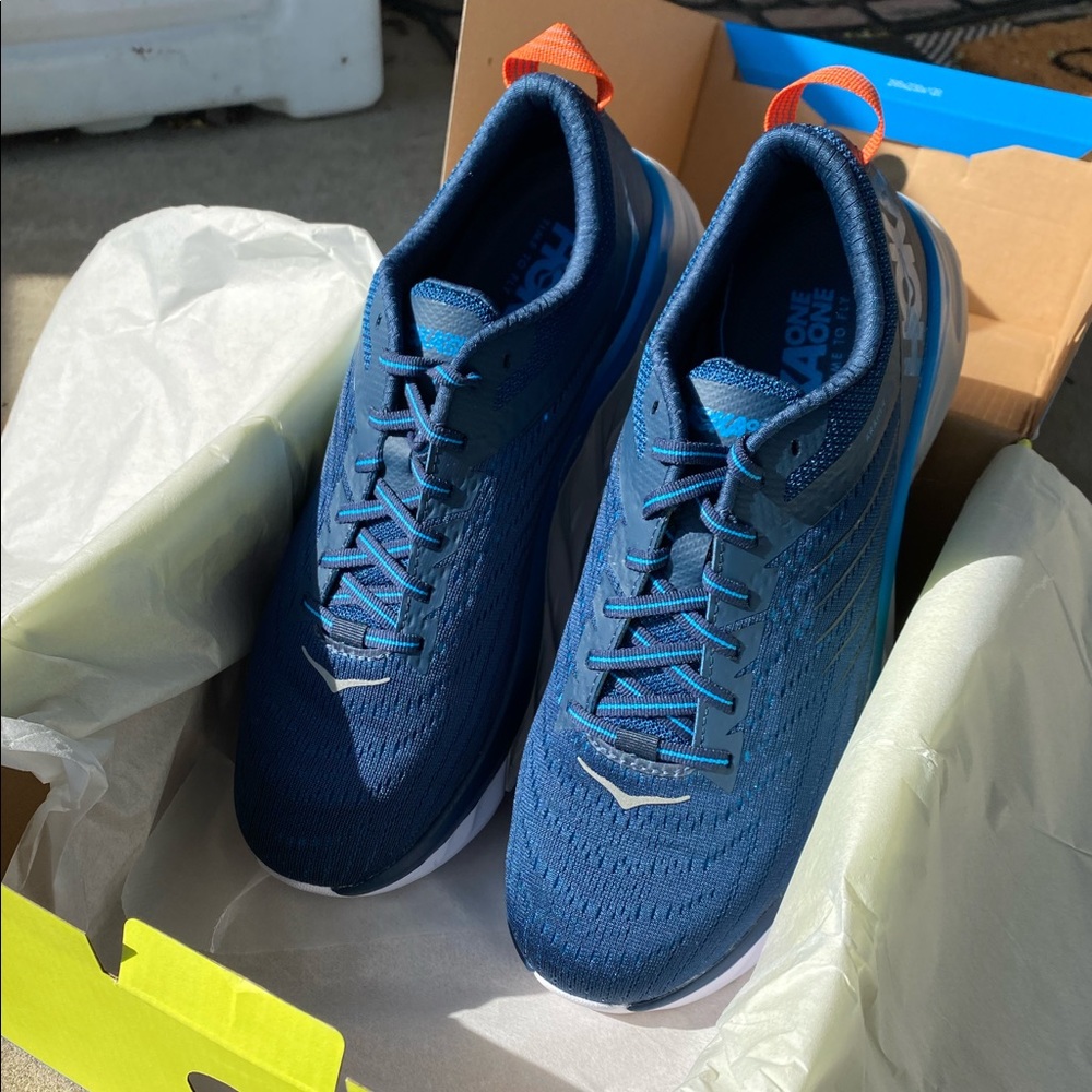 Men’s Hoka One One Ahari 4